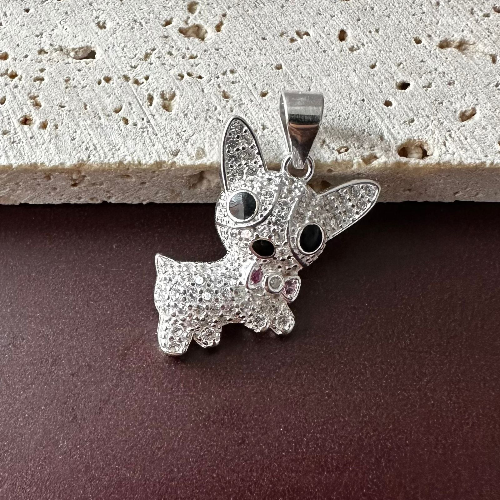 Dije Perrito Brillante